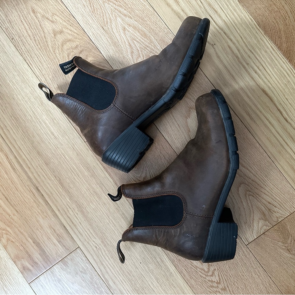 Blundstone Brown Chelsea Boots with Heel